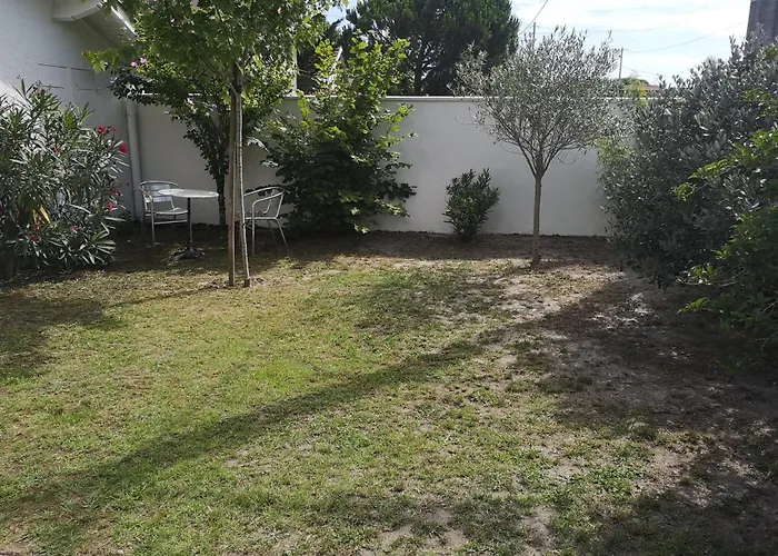 La Maison Du Mauret 度假居